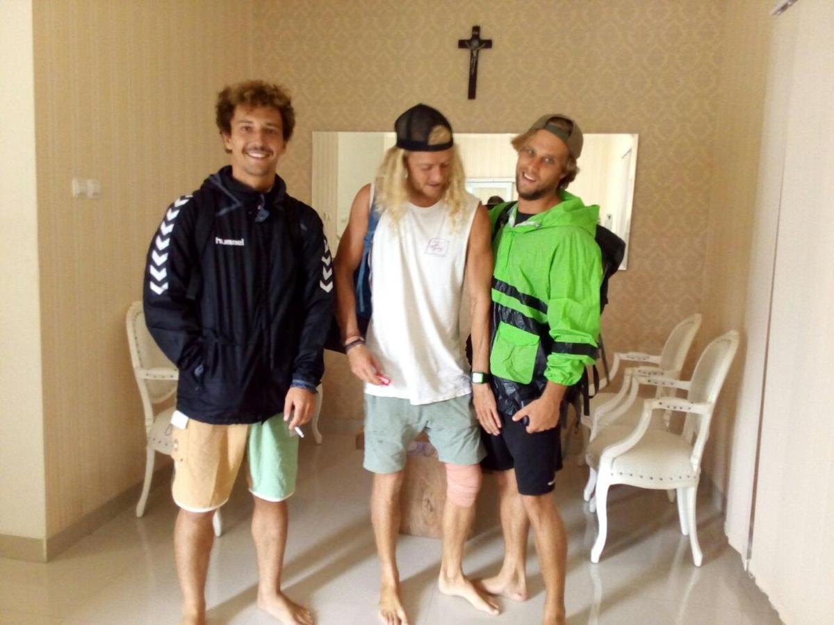 Wika Bali Beach House جيمباران الغرفة الصورة